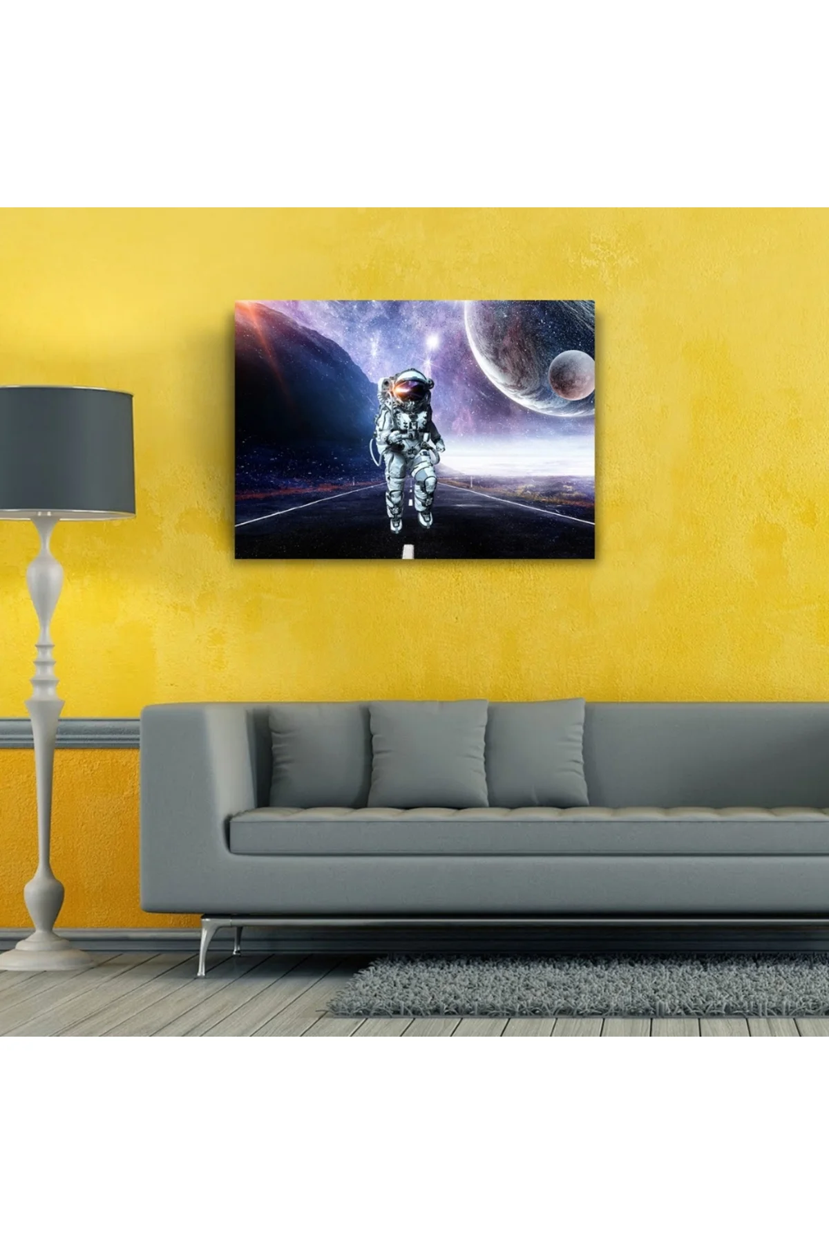 Uzayda Astronot ve Gezegenler Kanvas Tablo 50 x 70