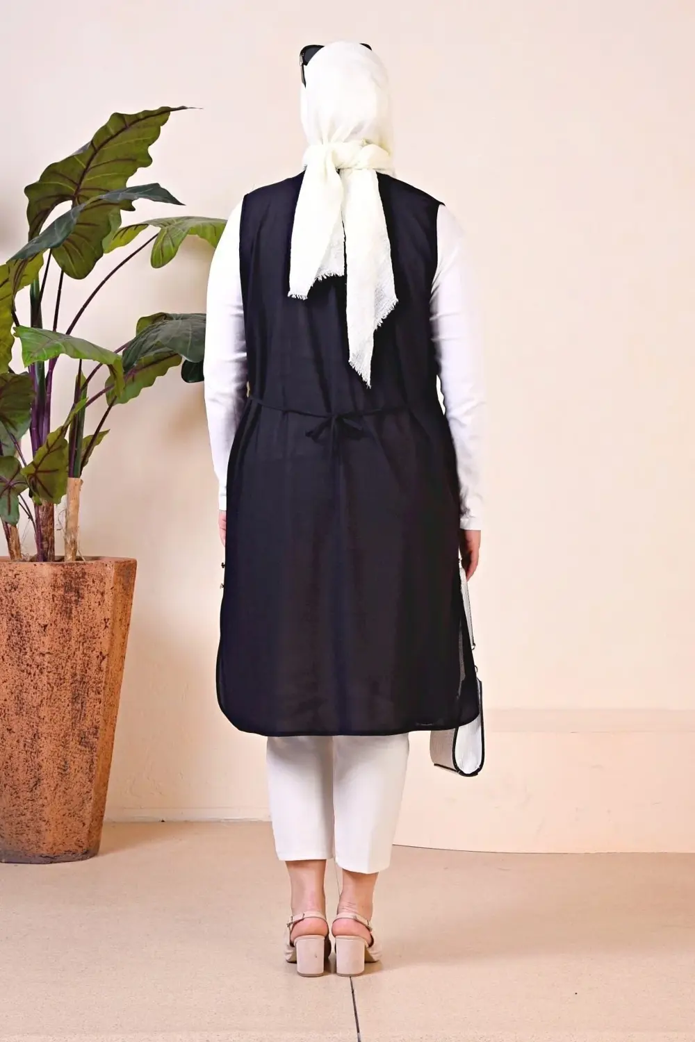 Uzun Buyuk Beden Yelek Kadin Hermevsim