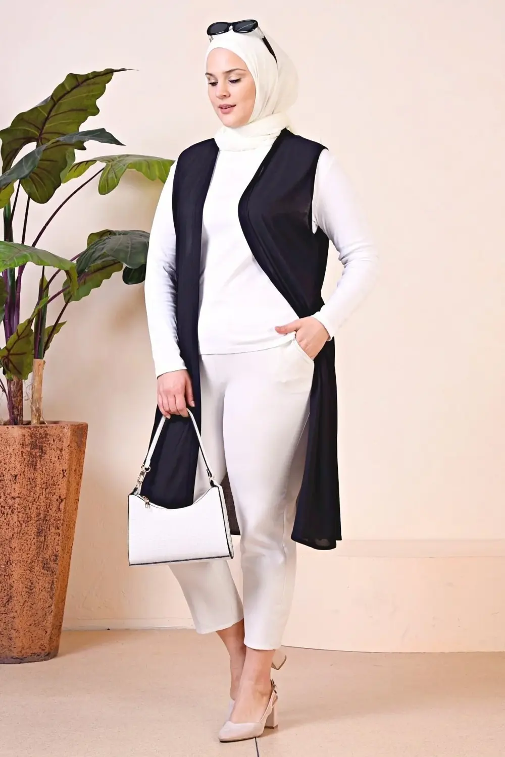 Uzun Buyuk Beden Yelek Kadin Hermevsim