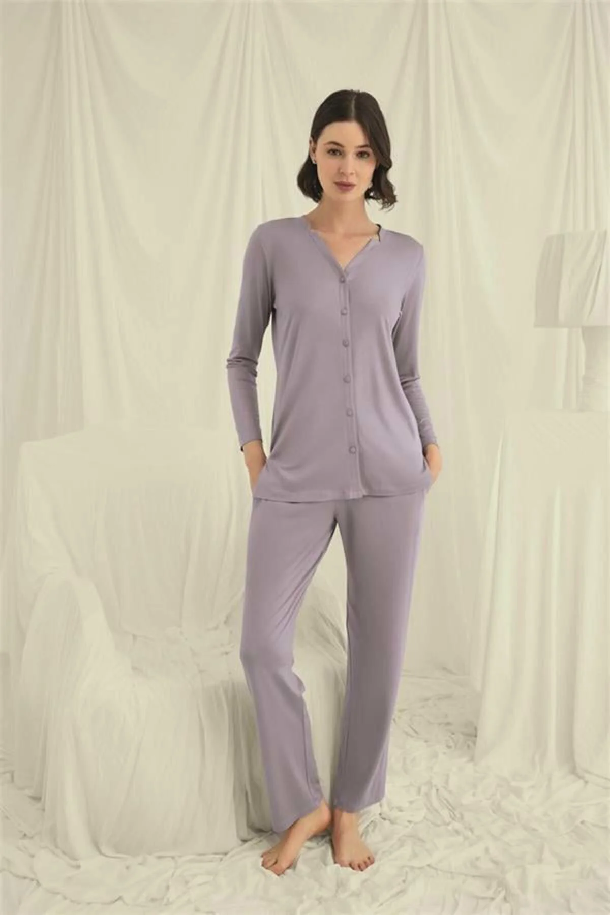Uzun Kollu Boydan Düğmeli V Yaka Pijama Takımı