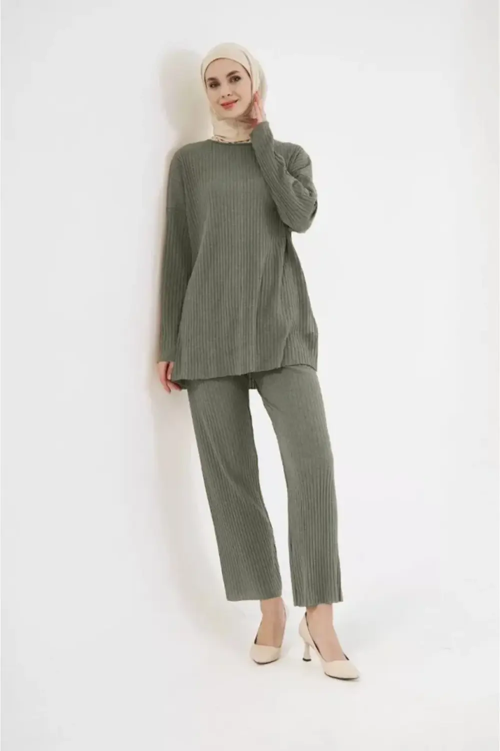 Uzun Kollu Organik Yıkanmış Kumaş Fitilli Pantalonlu Takım - Yeşi