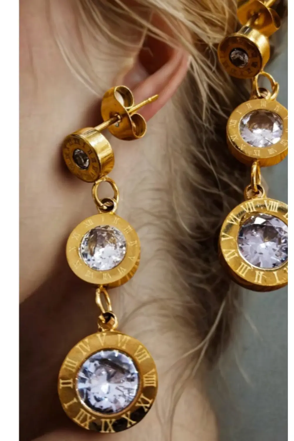 Uzun Sallantılı Lüks Figürlü Gösterişli Küpe