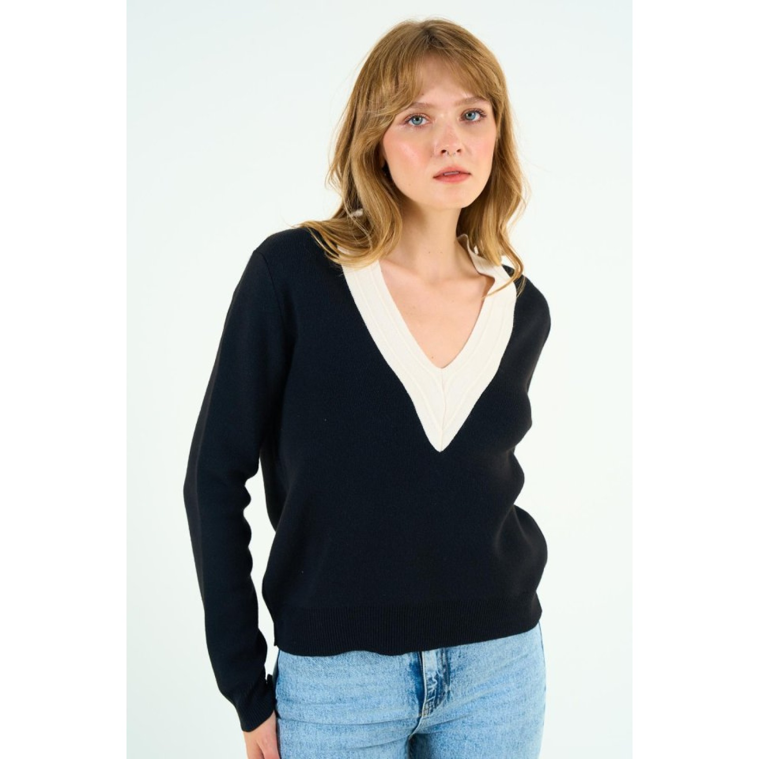 V Yaka Triko Kazak - Siyah-Krem