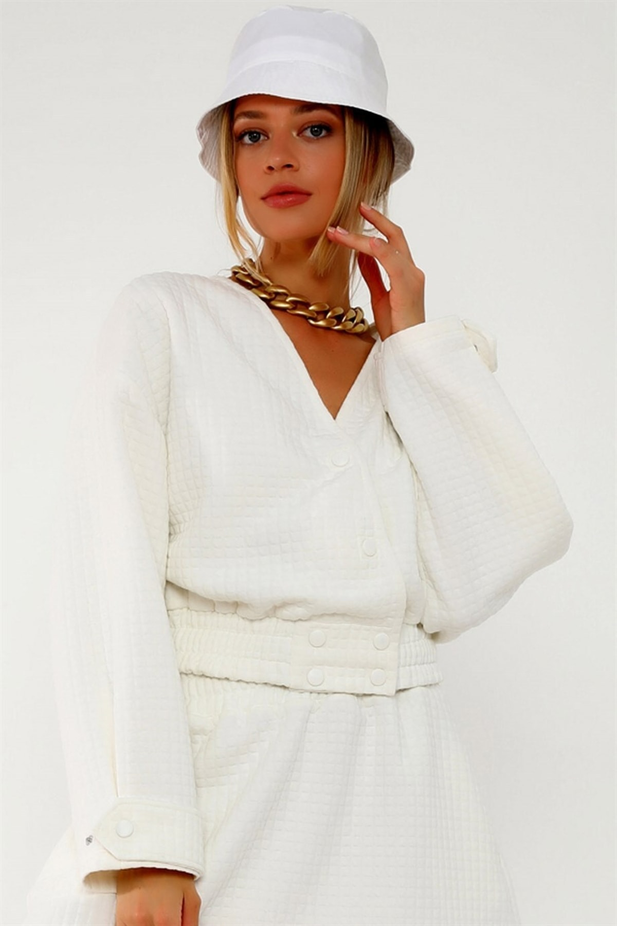 Dreamlike V Yaka Uzun Kollu Çıtcıtlı Rahat Ve Şık Kapitone Bomber Mont