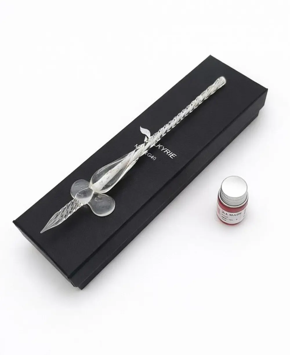 Valkyrie El Yapımı Fosforlu Cam Dip Kalem Seti – Karanlıkta Parla Valkyrie El Yapımı Fosforlu Cam Dip Kalem Seti – Karanlıkta Parla