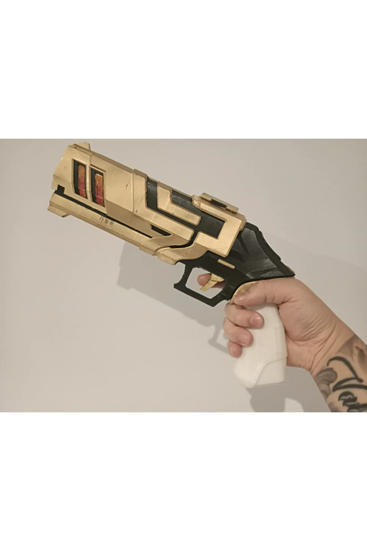 Valrant Chamber Figür Tabanca 25 cm Gerçek Boy