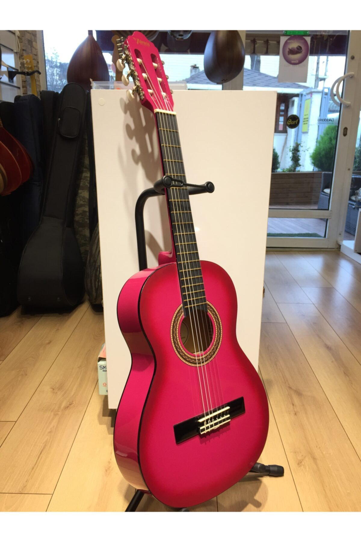 Valencia Vc103pks Klasik Gitar 3/4 Pembe Kilif+Pena Hediye - Gtr-362