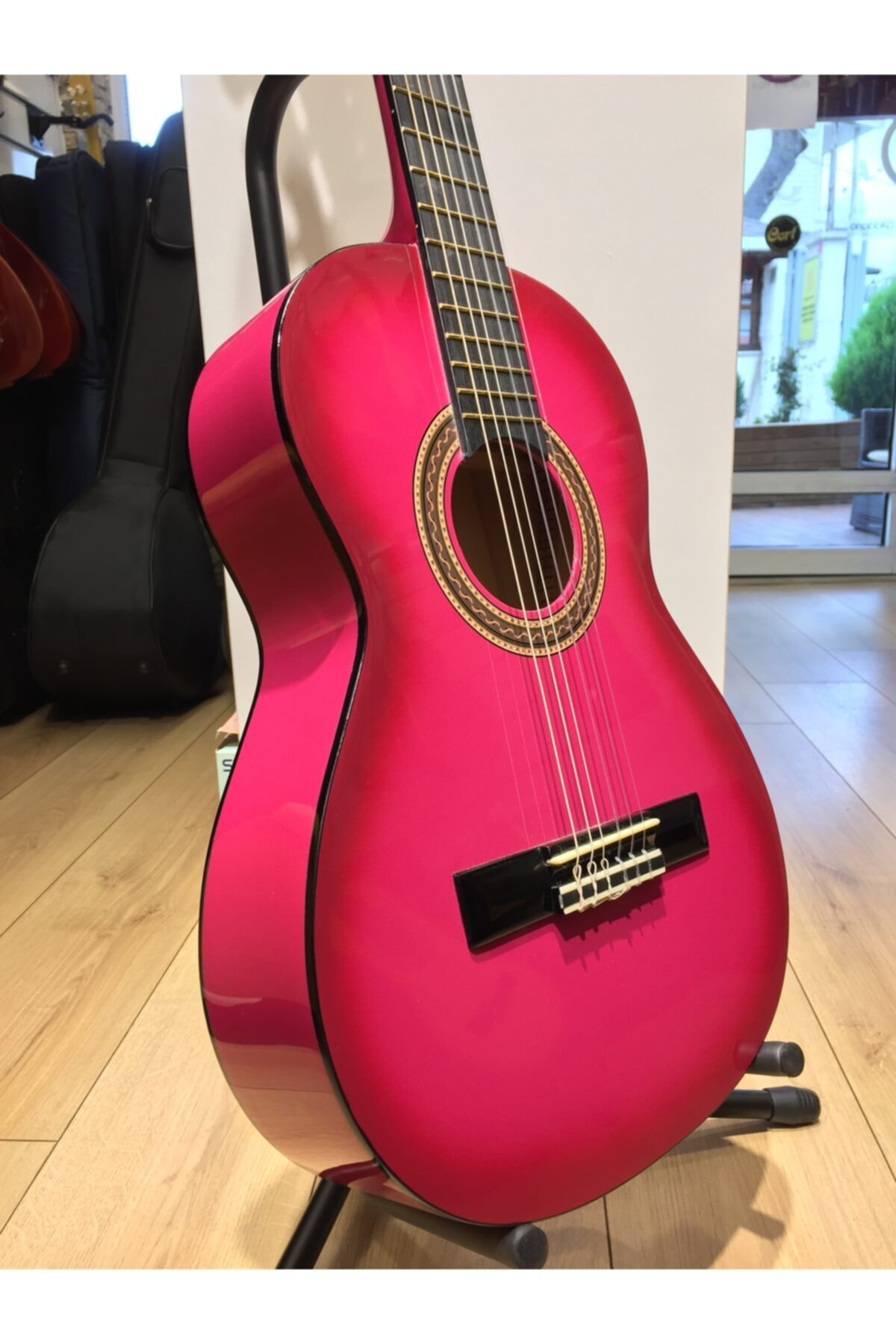 Valencia Vc103pks Klasik Gitar 3/4 Pembe Kilif+Pena Hediye - Gtr-362