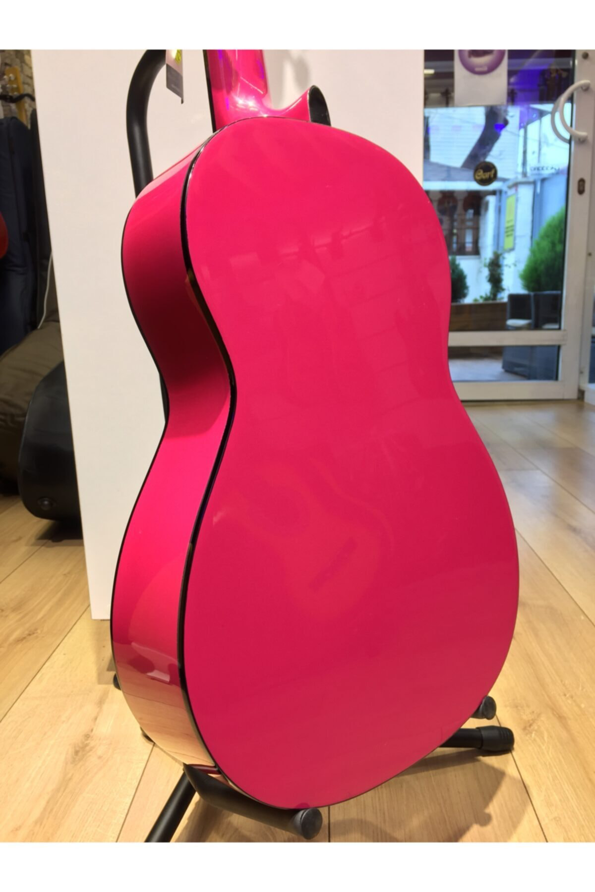 Valencia Vc103pks Klasik Gitar 3/4 Pembe Kilif+Pena Hediye - Gtr-362