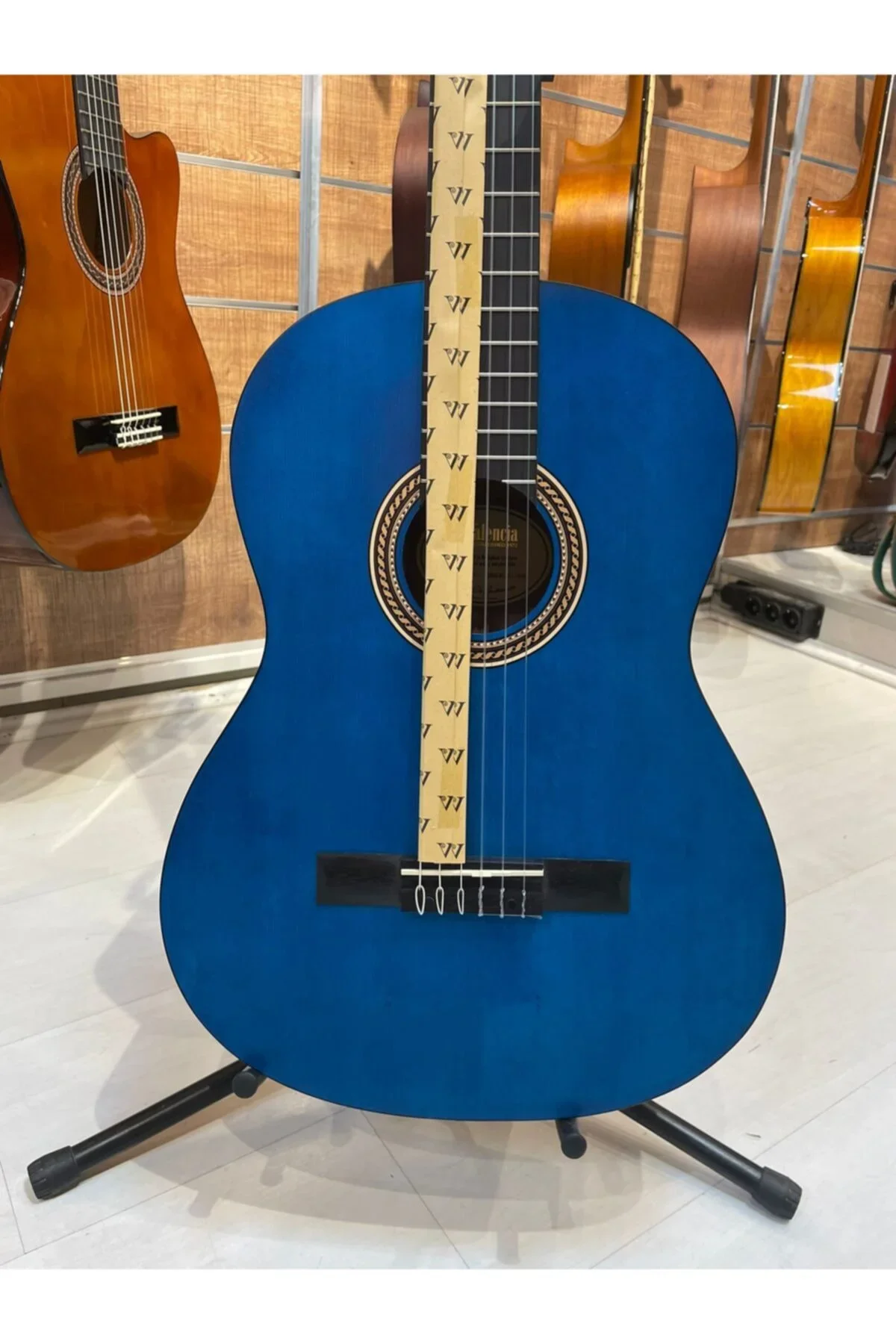 VC204TBU Klasik Gitar Maviburst KILIF+ PENA - Görsel 2