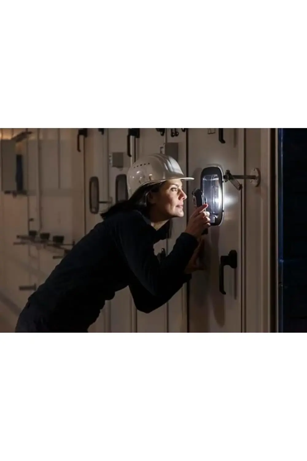 vegaShop Profesyonel Serisi 1000+380 Lümen Mıknatıslı 12 Saat Kul