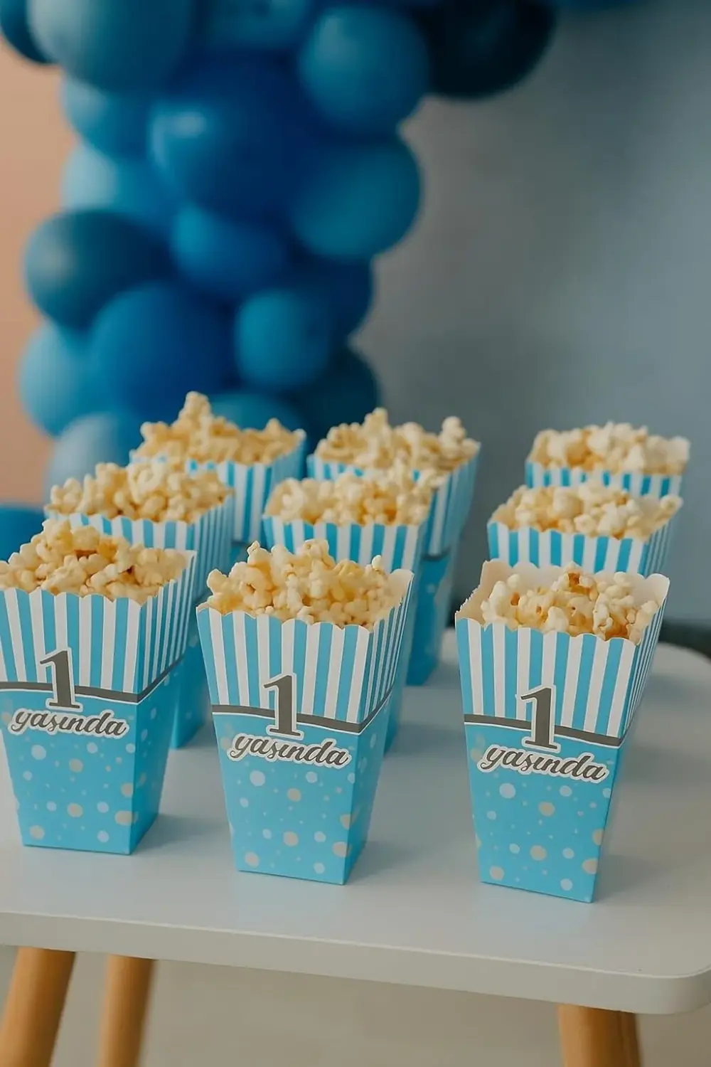 vegaShop Yaş Erkek Doğum Günü Mavi Popcorn Mısır Kutusu – 8 Adet
