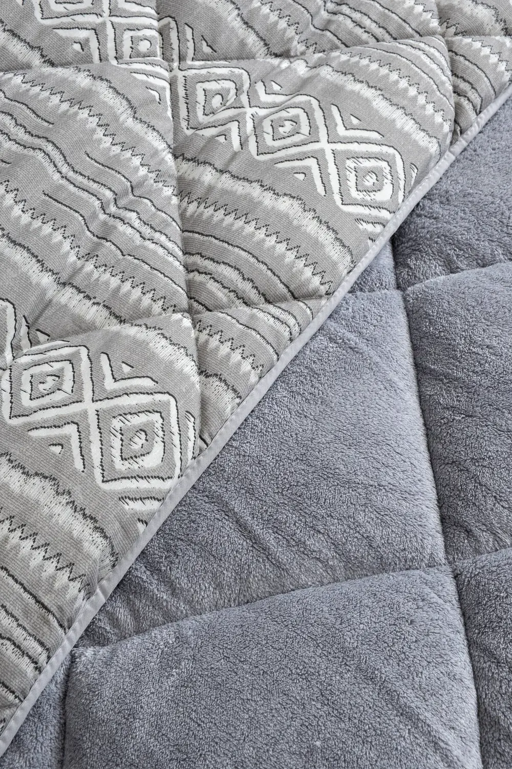 Veluna Battal Boy Lüx Wellsoft Yorgan Çift Taraflı - 2 Adet Yastı