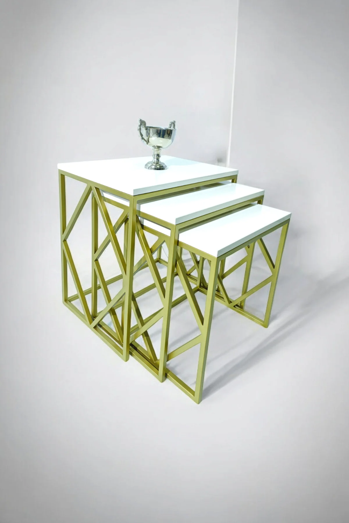 Venice Gold Metal Ayaklı Krem Üst Tablalı Zigon Sehpa