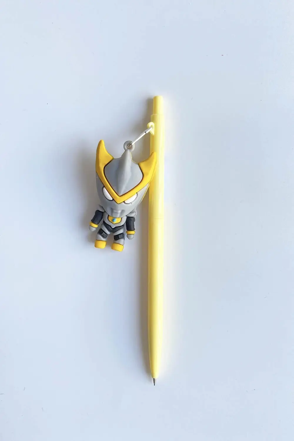 VERSATİL İKİ RENK 0,7 MM UZAYLI MASKOT LG2223