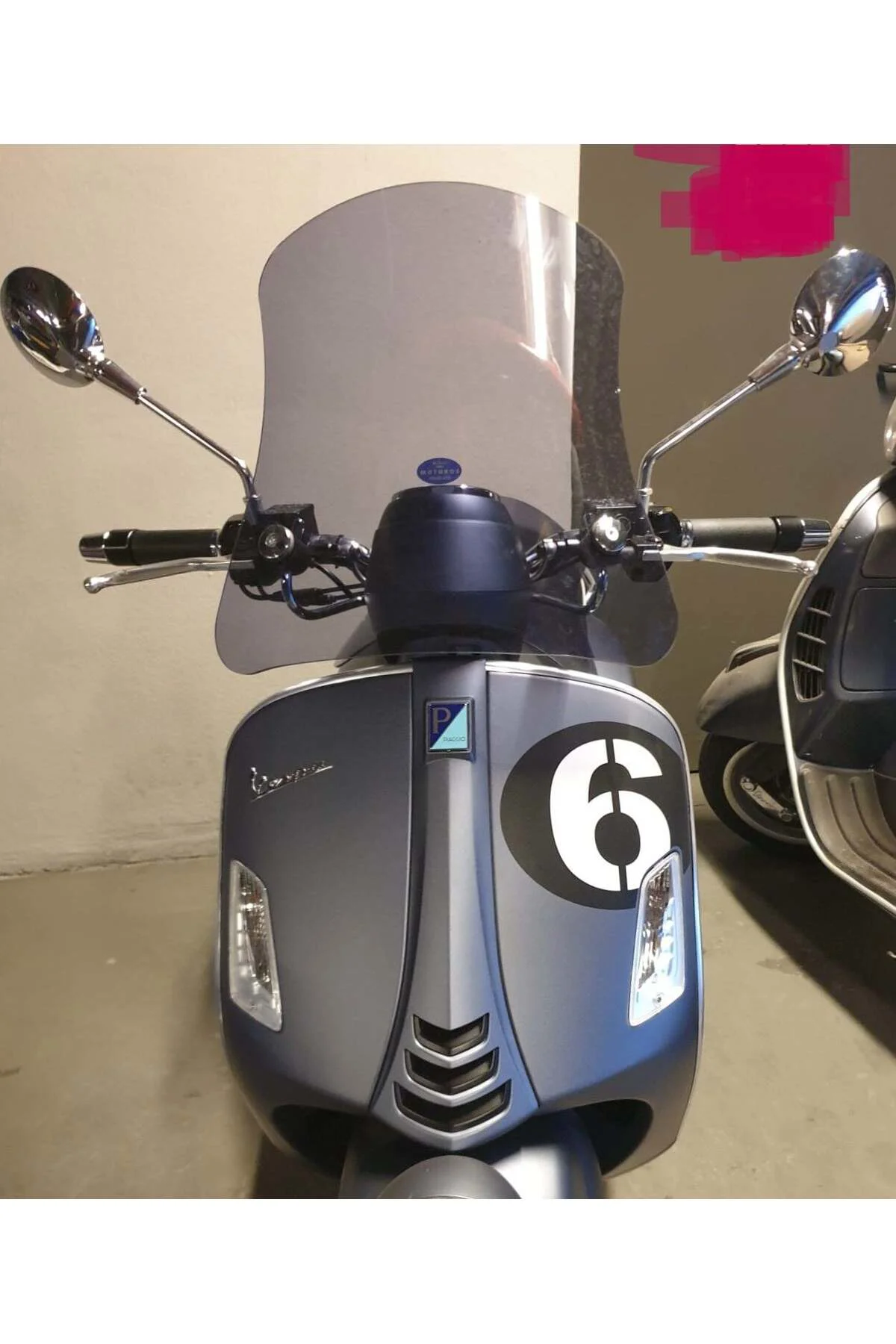 Vespa GTV 300 Ön Cam 2011-2022 Model 42cm Füme Renkli 4mm APARATSIZ