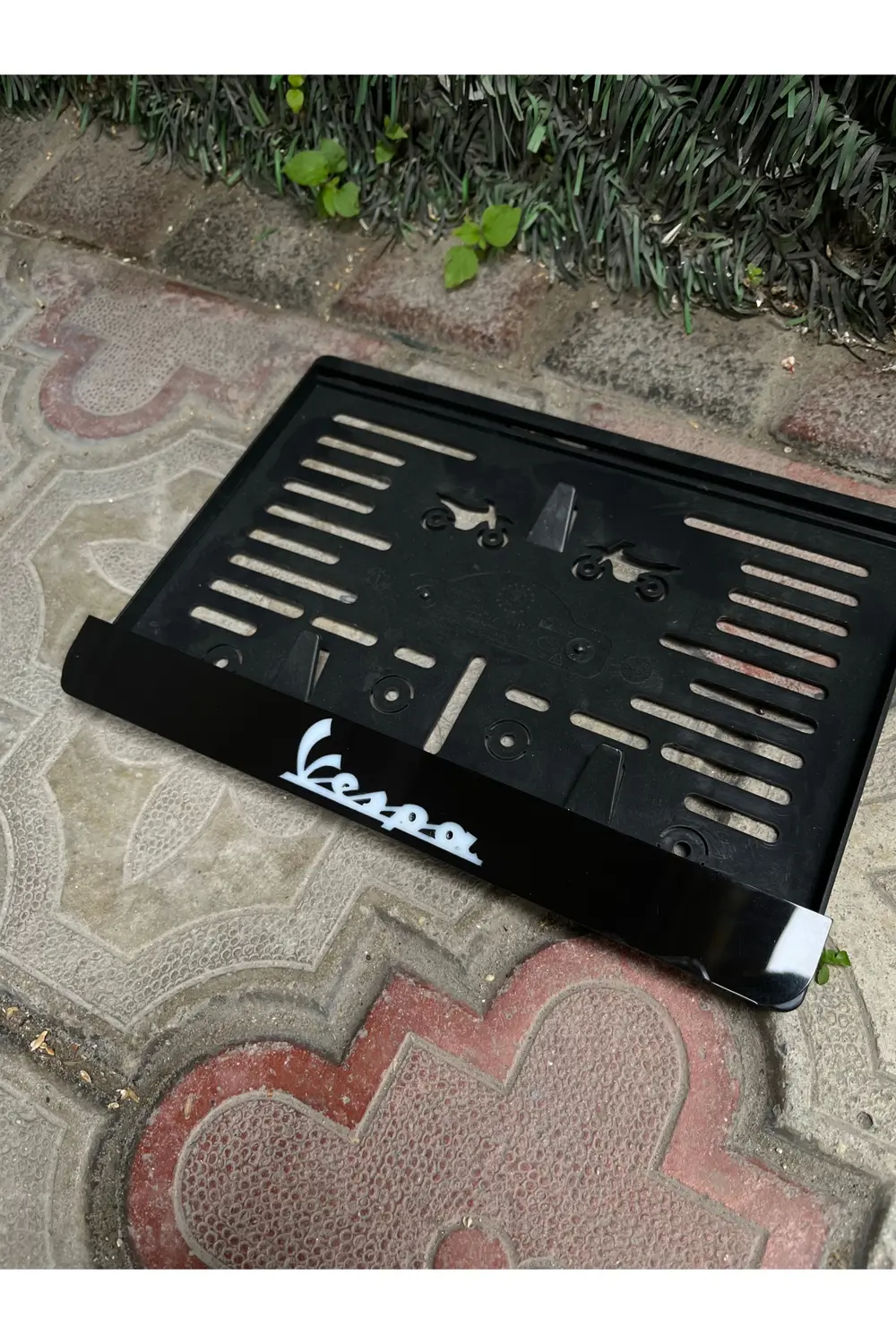 Vespa uyumlu Motorsiklet Plakalık Siyah Zemin 3MM Pleksi