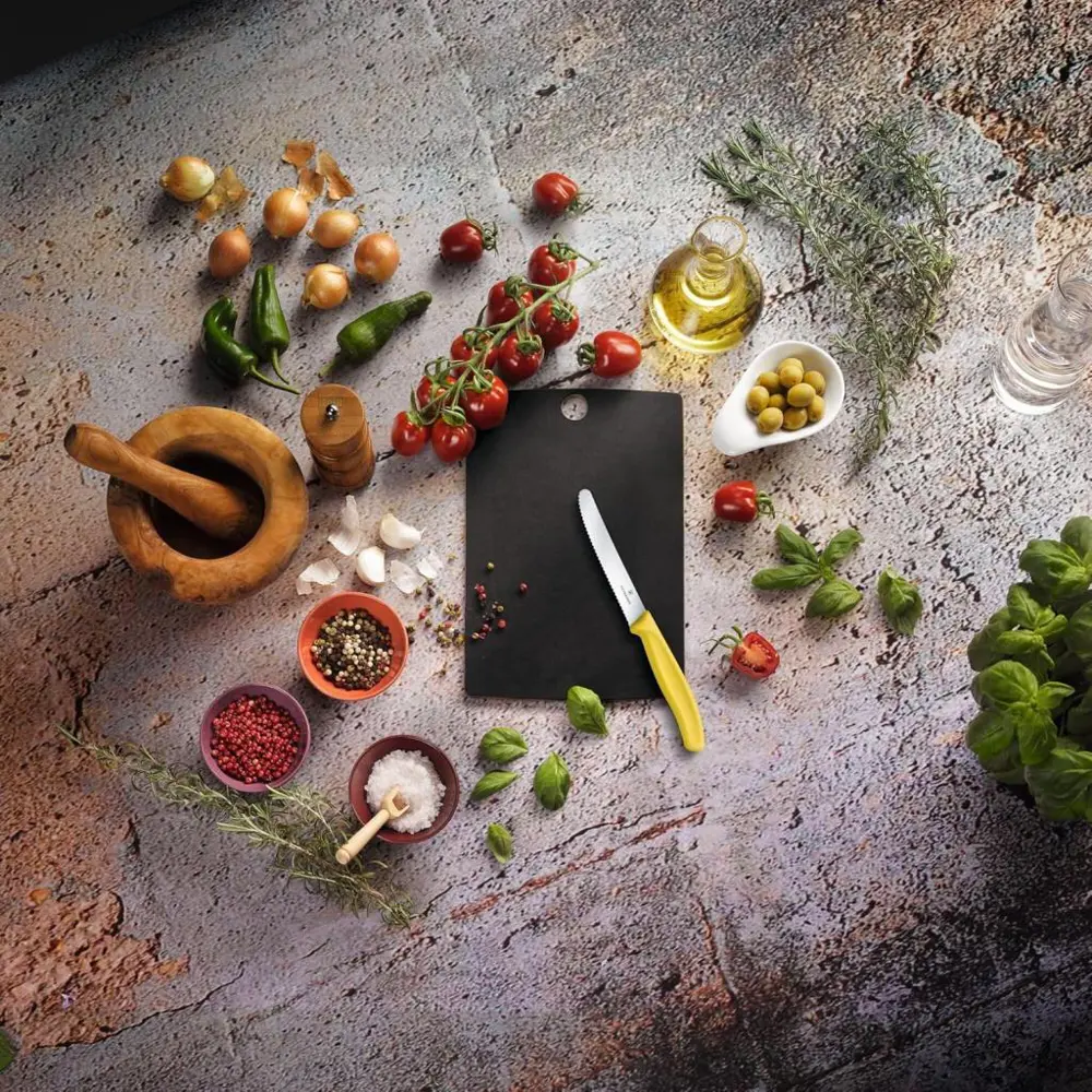 Victorinox 11cm Tırtıklı Domates ve Sofra Bıçağı Victorinox 11cm Tırtıklı Domates ve Sofra Bıçağı
