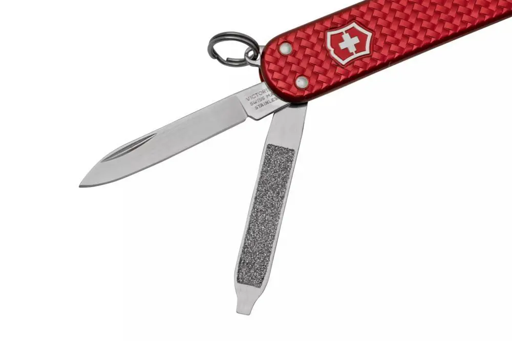 Victorinox Classic Alox 0.6221.401G Kırmızı İsviçre Çakısı Victorinox Classic Alox 0.6221.401G Kırmızı İsviçre Çakısı