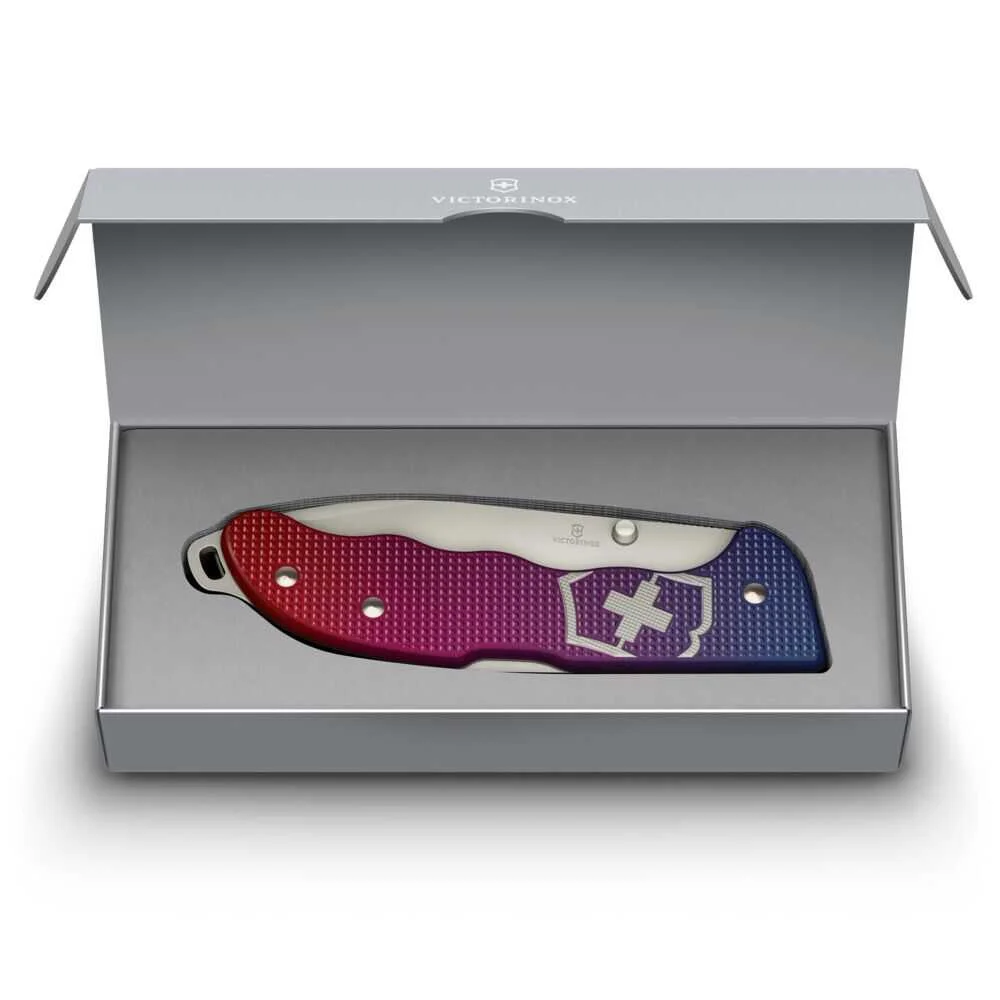 Victorinox Evoke Alox Çakı 0.9411.D221 Blue Red İsviçre Çakısı Victorinox Evoke Alox Çakı 0.9411.D221 Blue Red İsviçre Çakısı