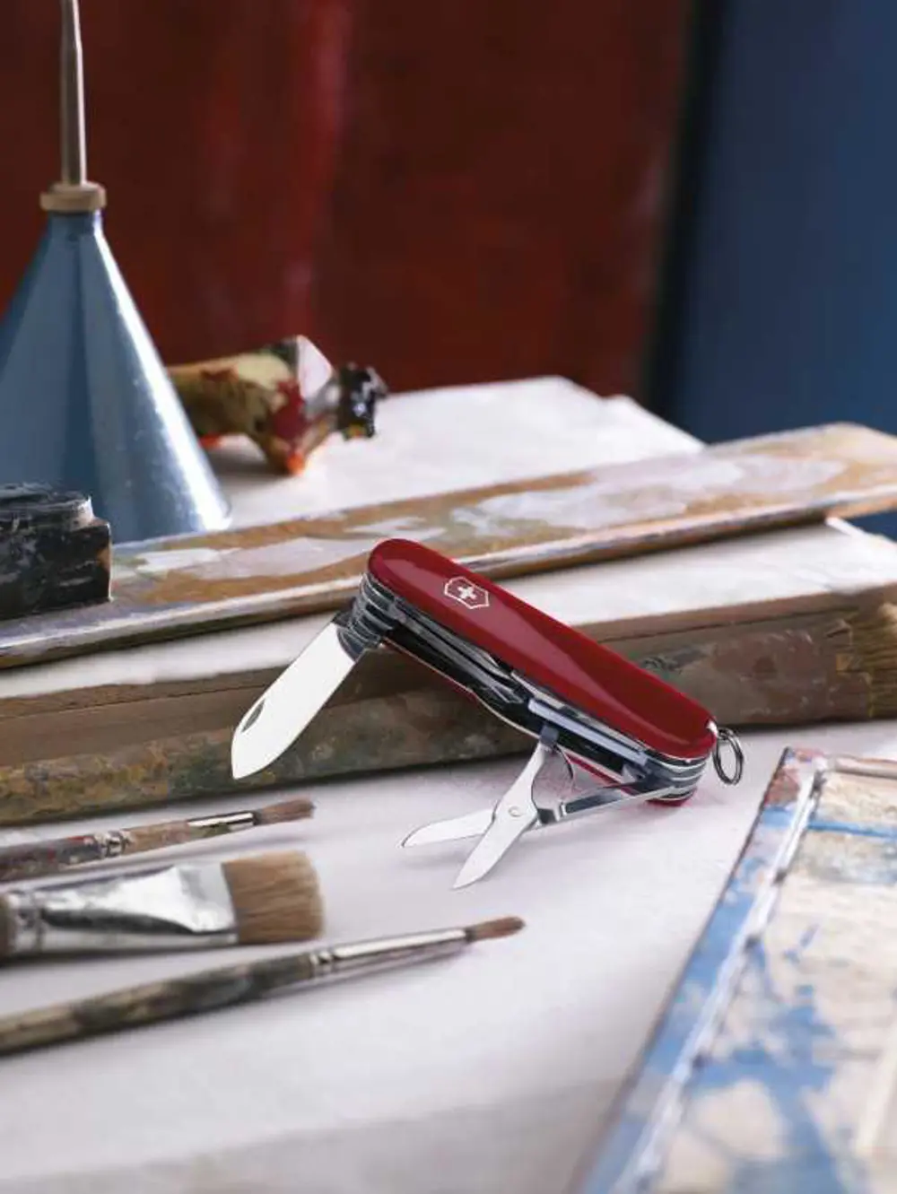 Victorinox Explorer 1.6703 Kırmızı İsviçre Çakısı 91mm 16F