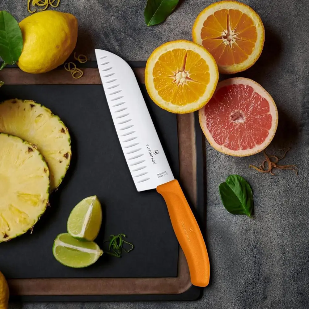 Victorinox SwissClassic 17cm Santoku Bıçağı Oluklu 6.8526.17L9B T