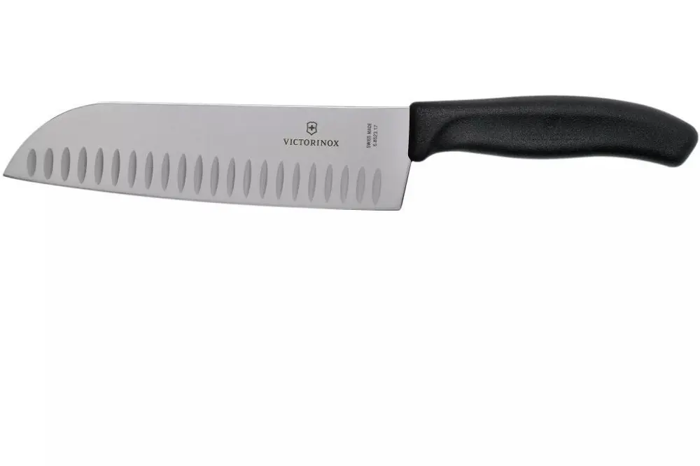 Victorinox SwissClassic 17cm Santoku Bıçağı Oluklu 6.8523.17B Siy Victorinox SwissClassic 17cm Santoku Bıçağı Oluklu 6.8523.17B Siy