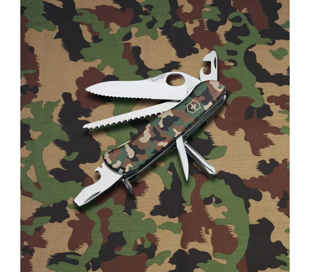 Victorinox TrailMaster 0.8463.MW94 Kamuflaj İsviçre Çakısı 111mm