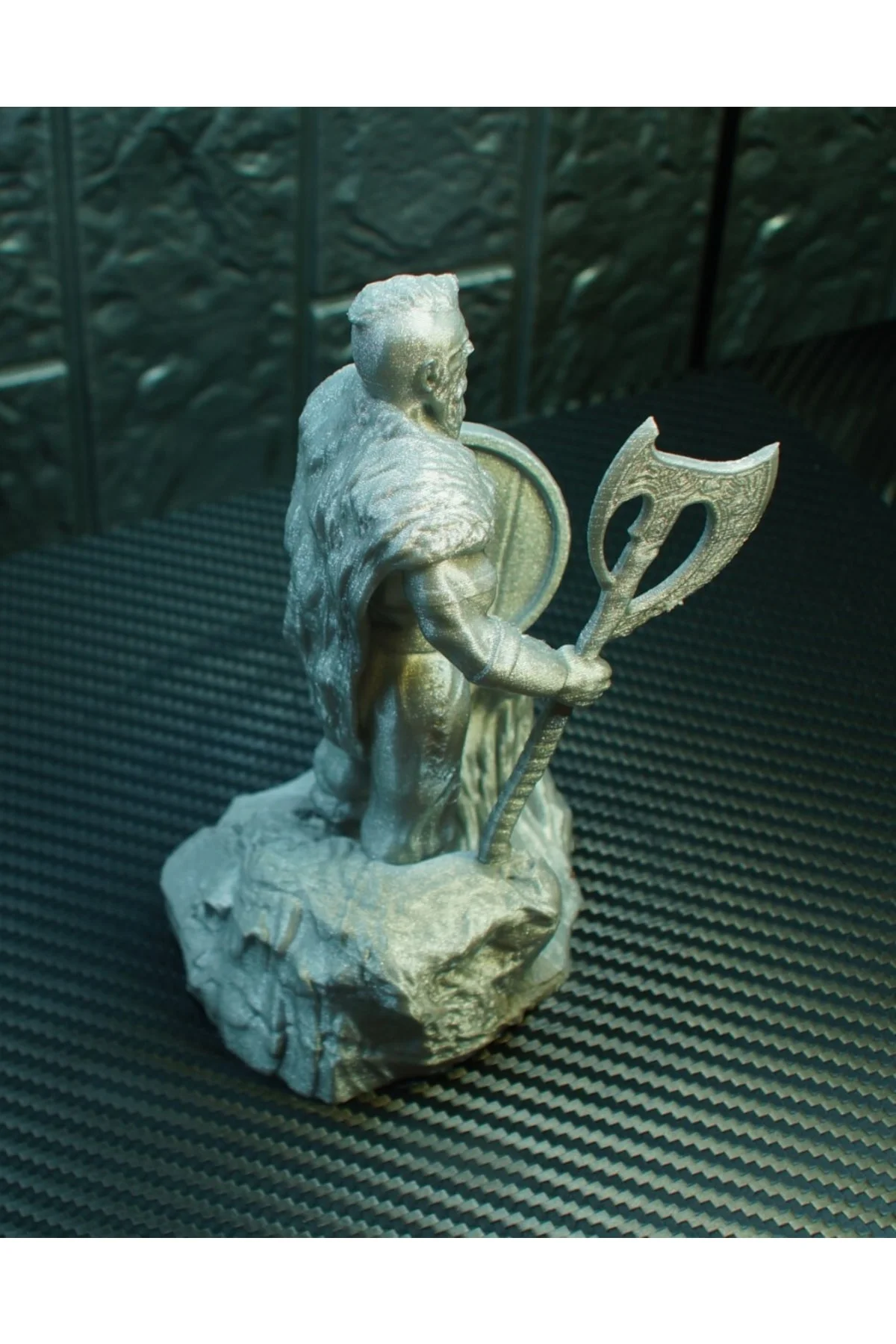 Viking Barbarian Figür 17 cm