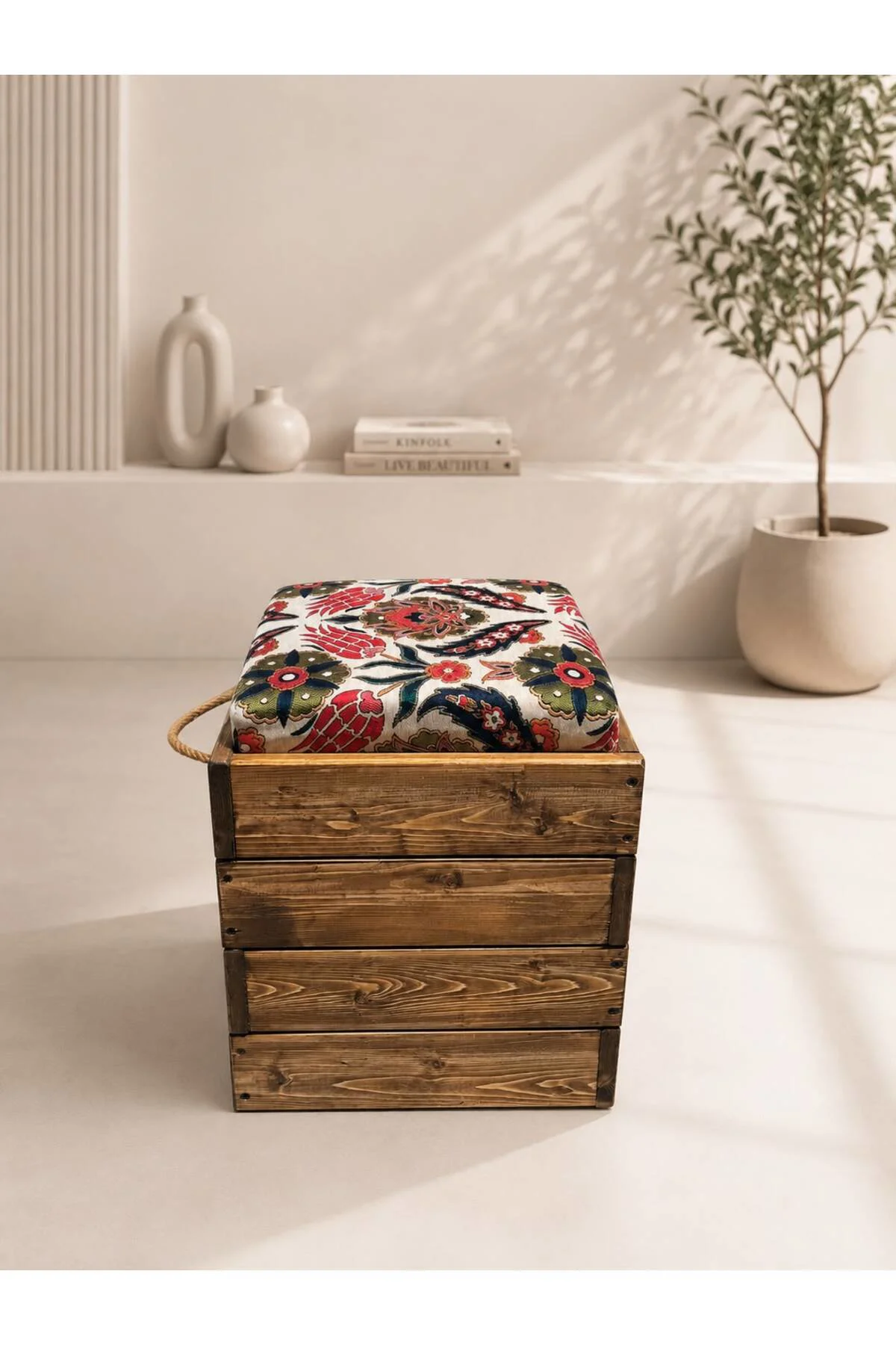 Vintage Ahşap Outdoor Sandıklı Puf