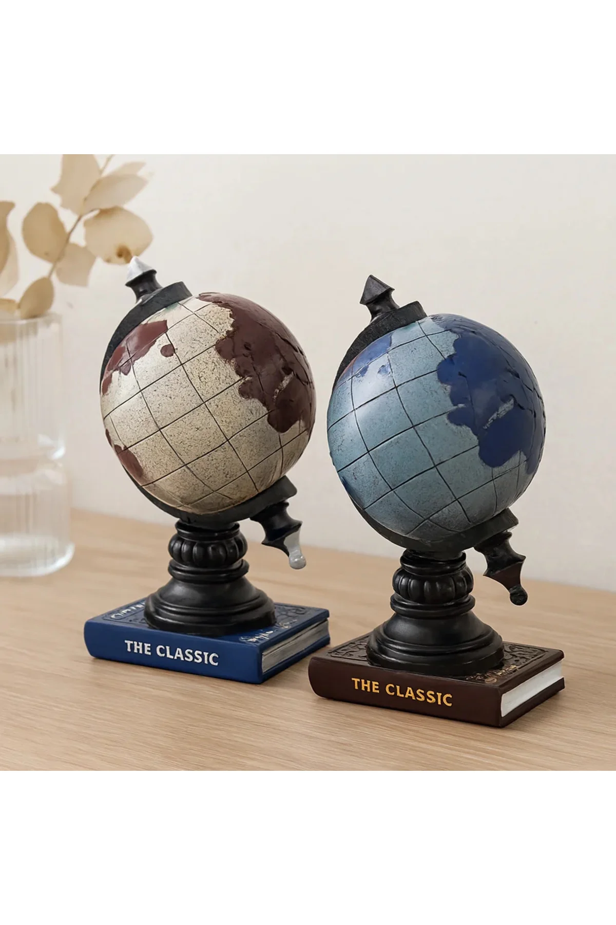 Vintage Dünya Temalı Dekoratif Biblo Kumbara 22 cm Reçine