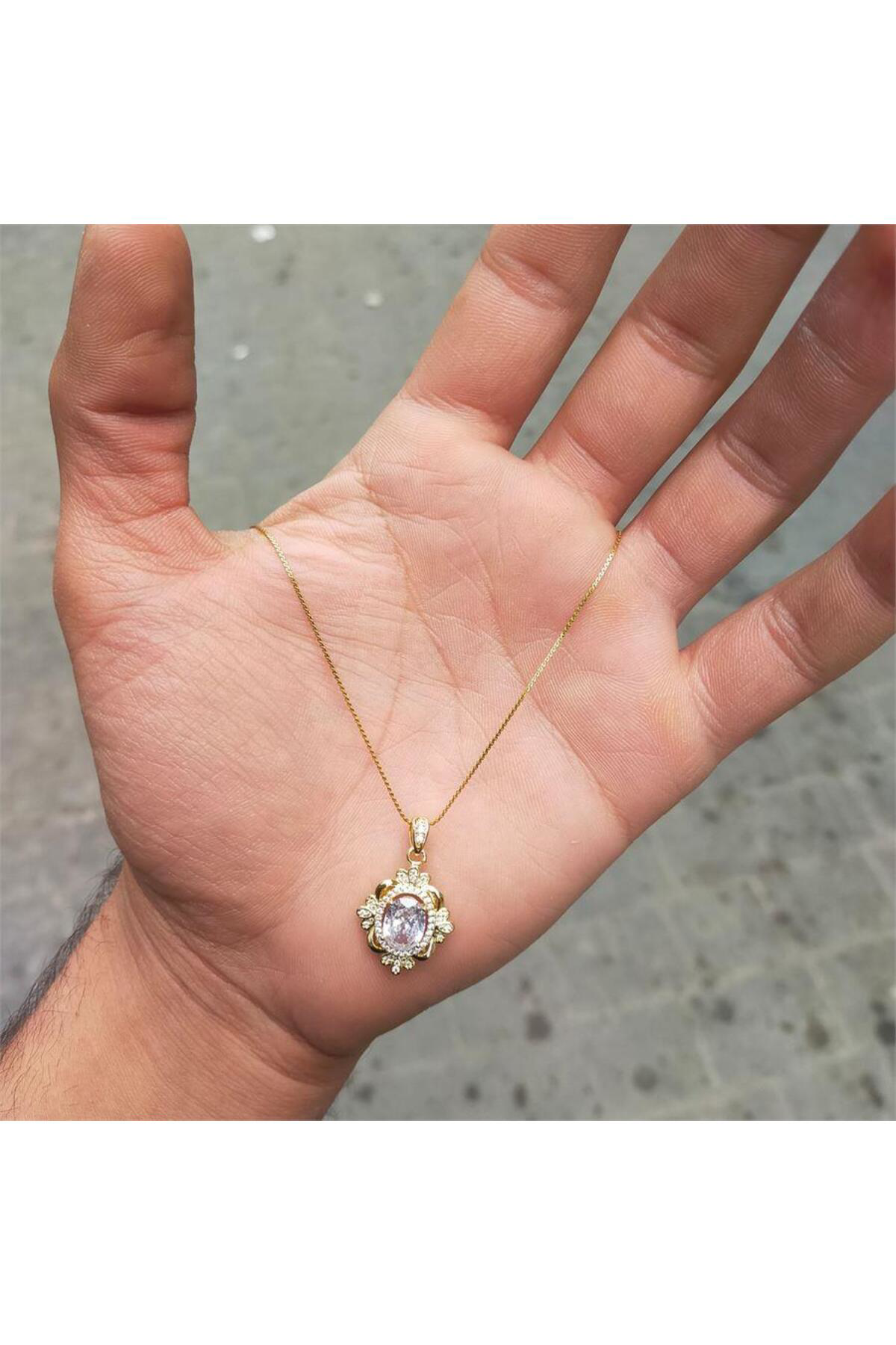 Vintage Taşlı Gold Zincirli Kolye