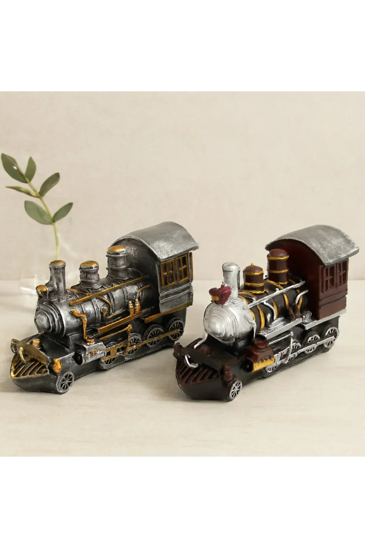 Vintage Tren Biblo Kumbara Reçine 20x12x8 cm