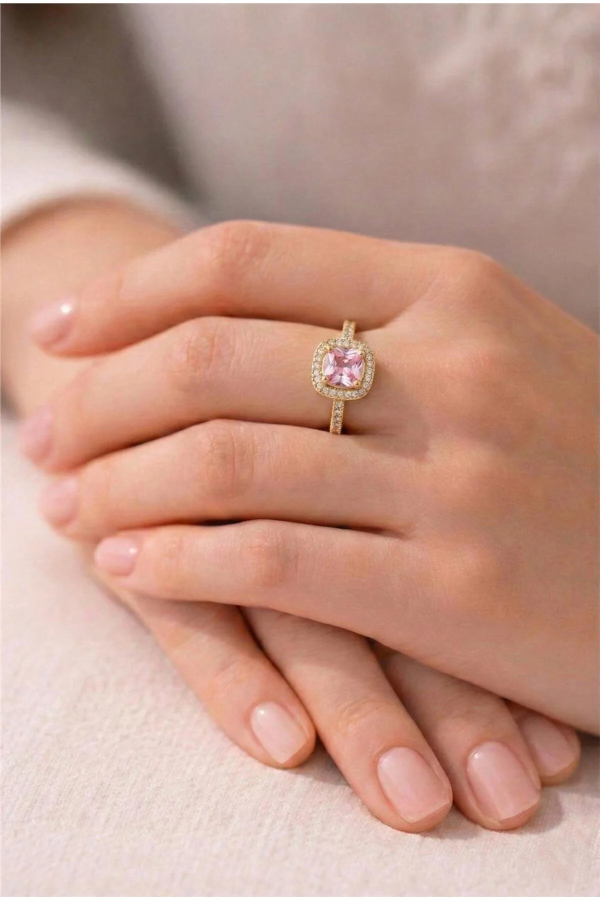 Vip Pembe Taş Yüzük GOLD Fiyatı, Yorumları ve Özellikleri