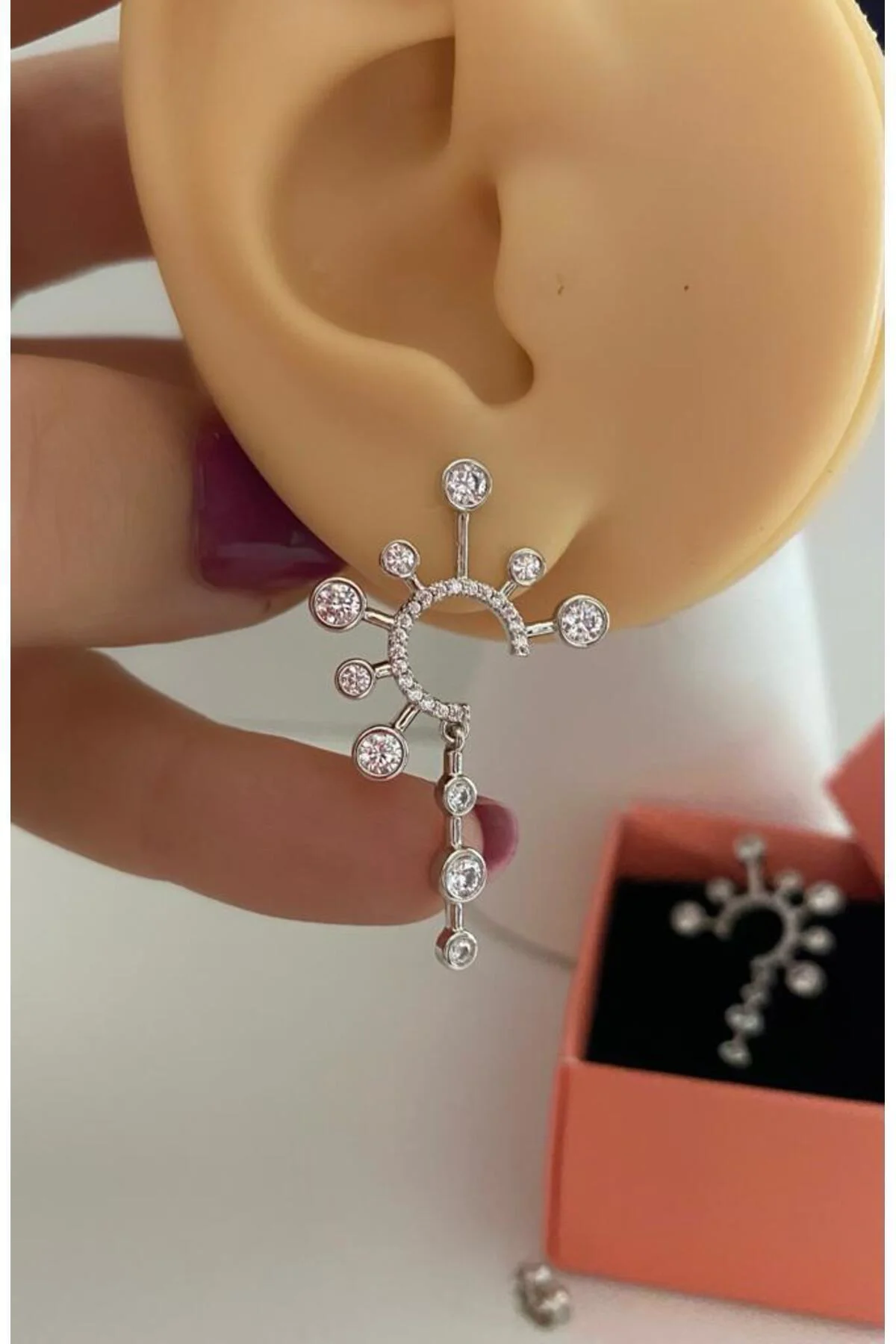 vip seri kararmaz xuping zirkon taşlı küpe vip seri kararmaz xuping zirkon taşlı küpe - Görsel 4