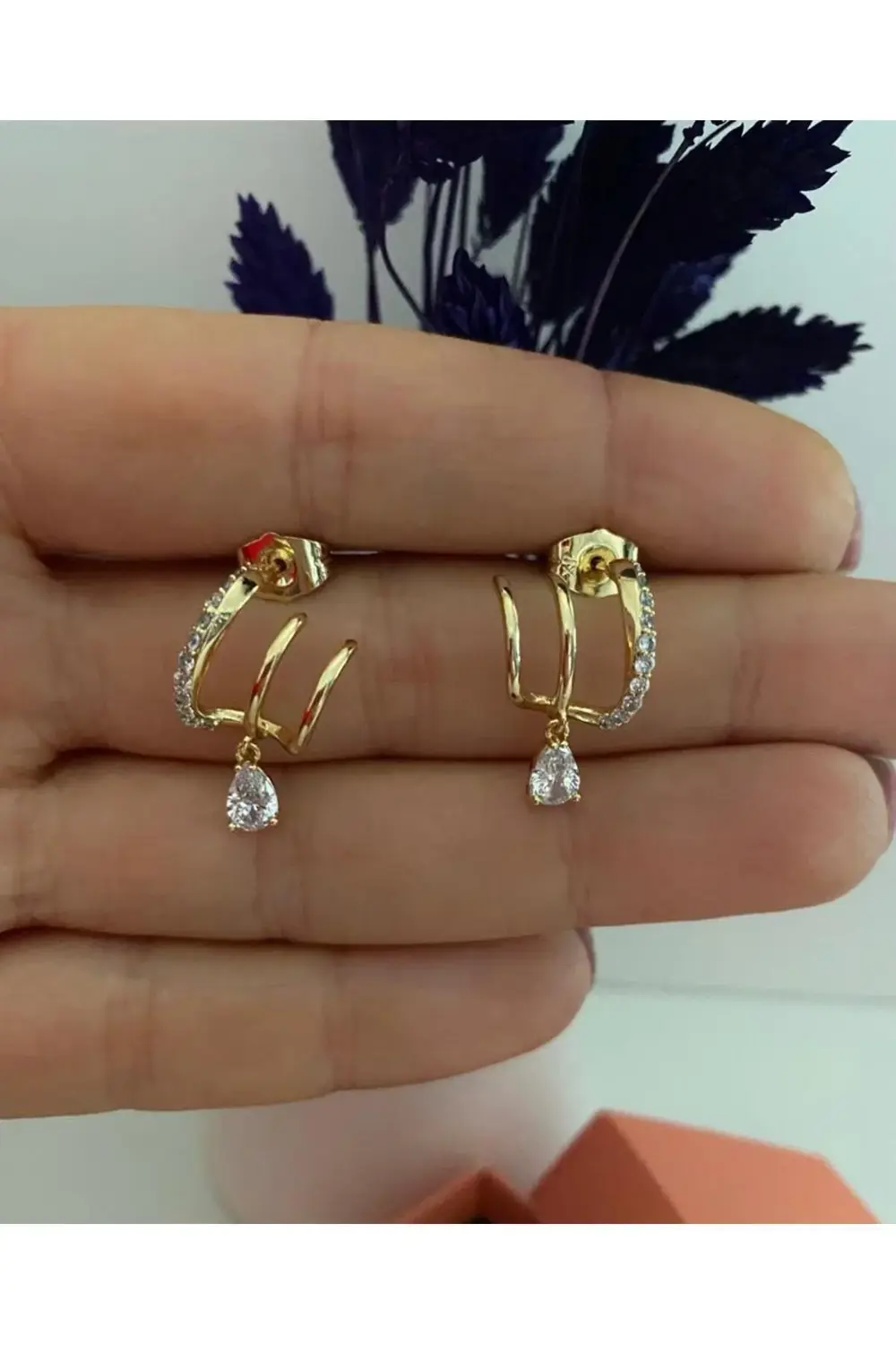 Arescollection Vip Seri Kararmaz Xuping Zirkon Taşlı Çoklu Görünen Halka Küpe