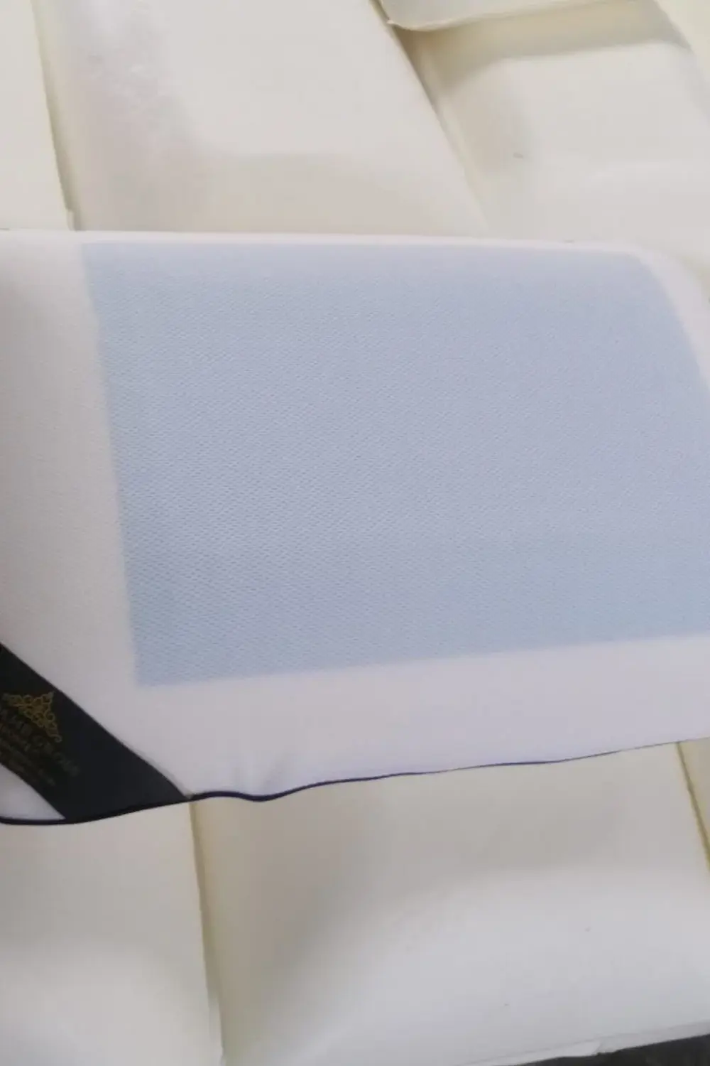 Visco Jel Yastık – Ortopedik Boyun Destekli, Serinletici Jel Pedl