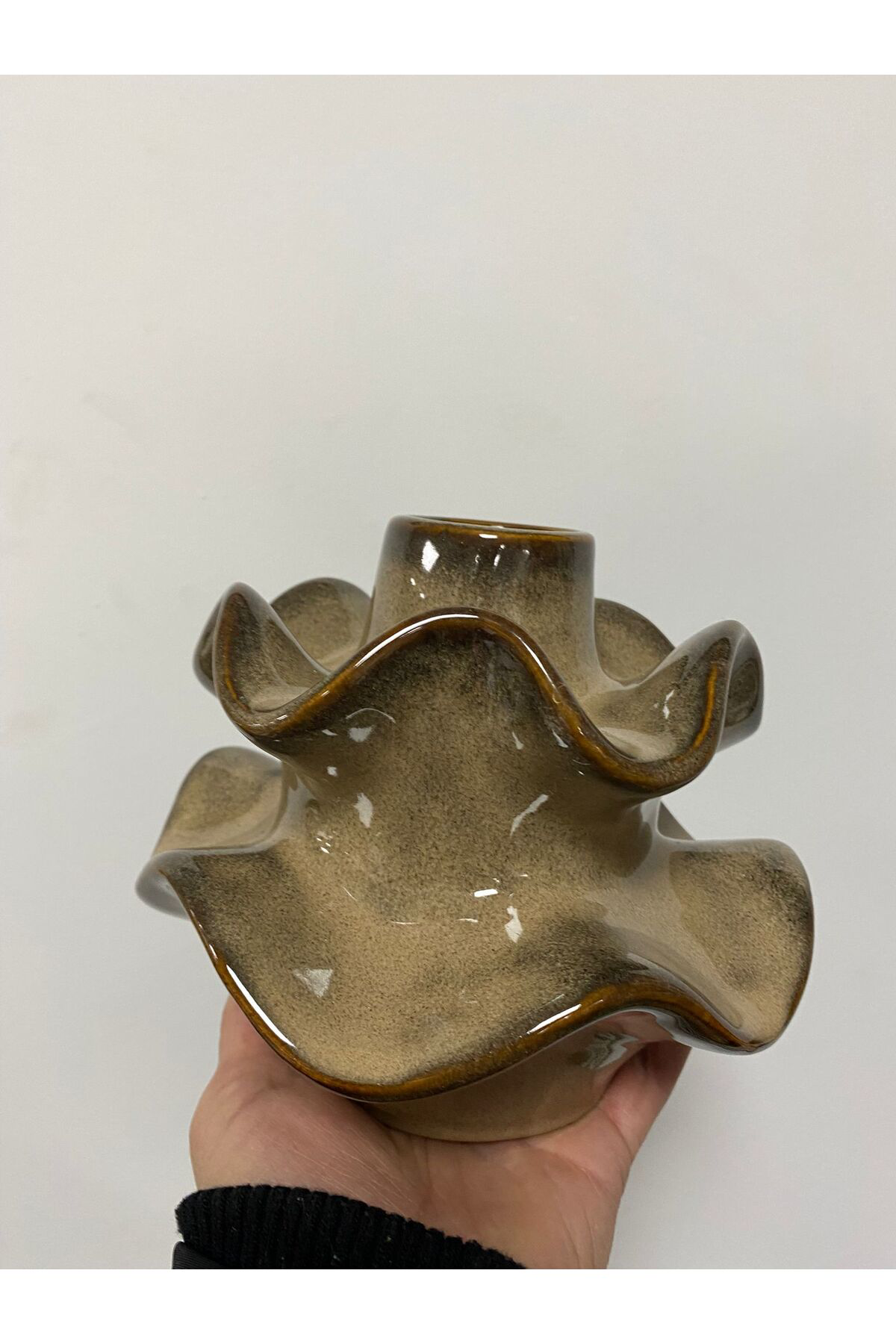 Vitale Seramik Dalgalı Vazo 17.4*17.7*15 cm