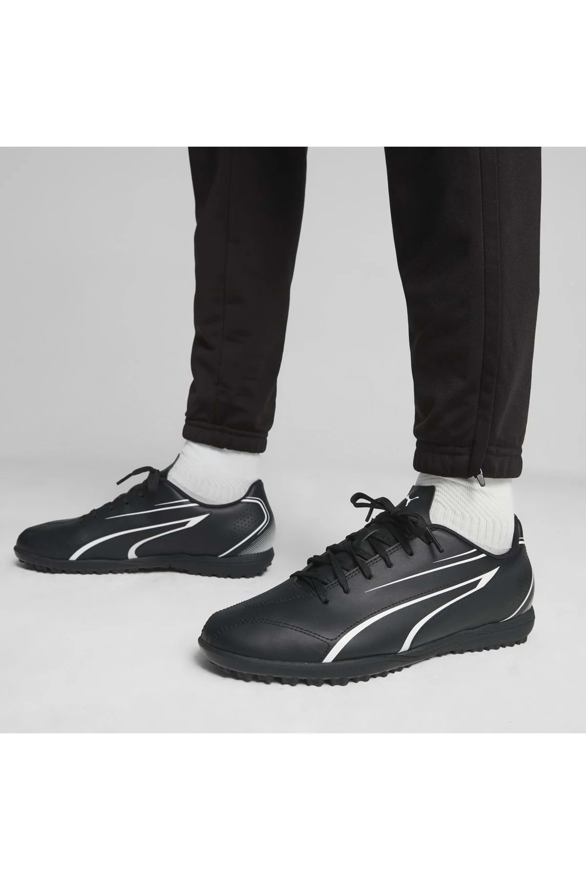 Vitorıa TT 107484 Unisex Halısaha Ayakkabısı SİYAH-BEYAZ