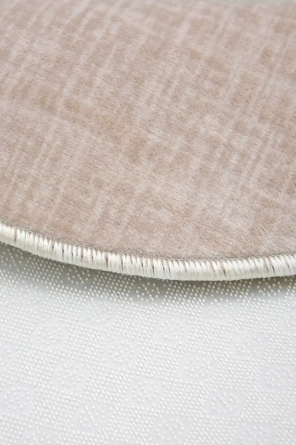 Vizon Oval Kaymaz Halı