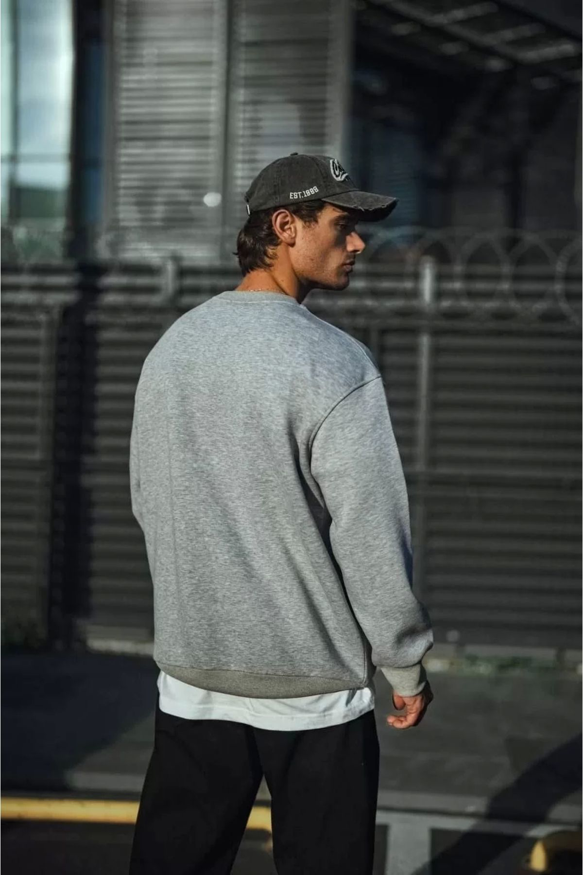 V&M Store Kışlık Bisiklet Yaka Üç İplik Basic SweatShirt - Gri