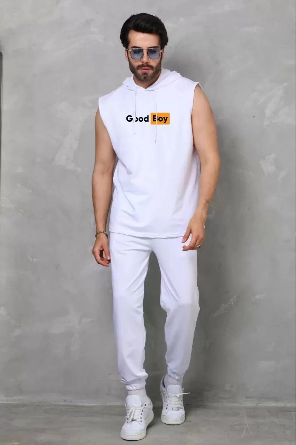 V&M Store Unisex Kapşonlu Kolsuz Oversize Baskılı Tişört - Beyaz