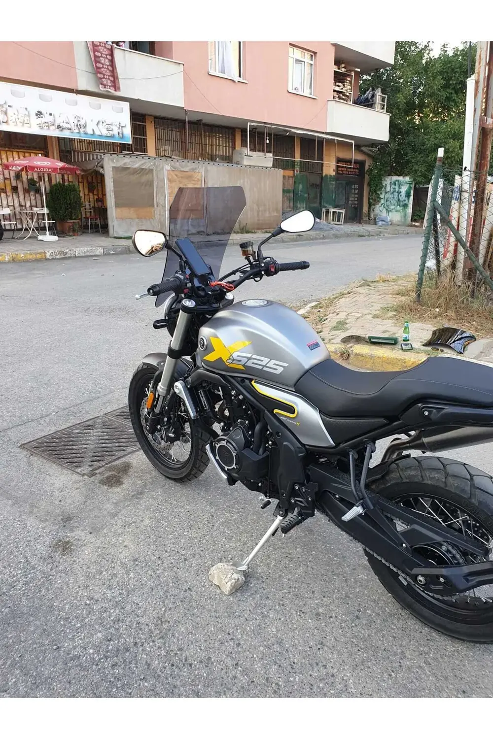 Voge ACX 525 Ön cam 2023 2024 Model'dir 58cm Açıkfüme Renkli 4mm