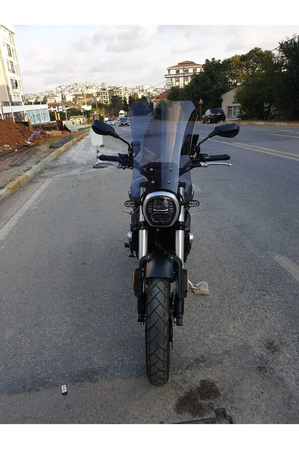 Voge ACX 525 Ön cam 2023 2024 Model'dir 58cm Açıkfüme Renkli 4mm