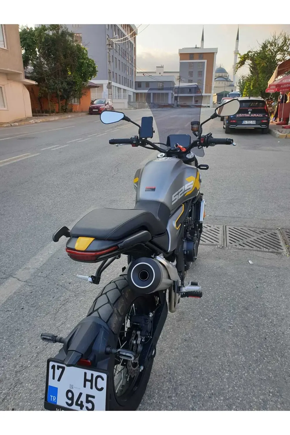 Voge ACX 525 Ön cam 2023 2024 Model'dir 58cm Açıkfüme Renkli 4mm