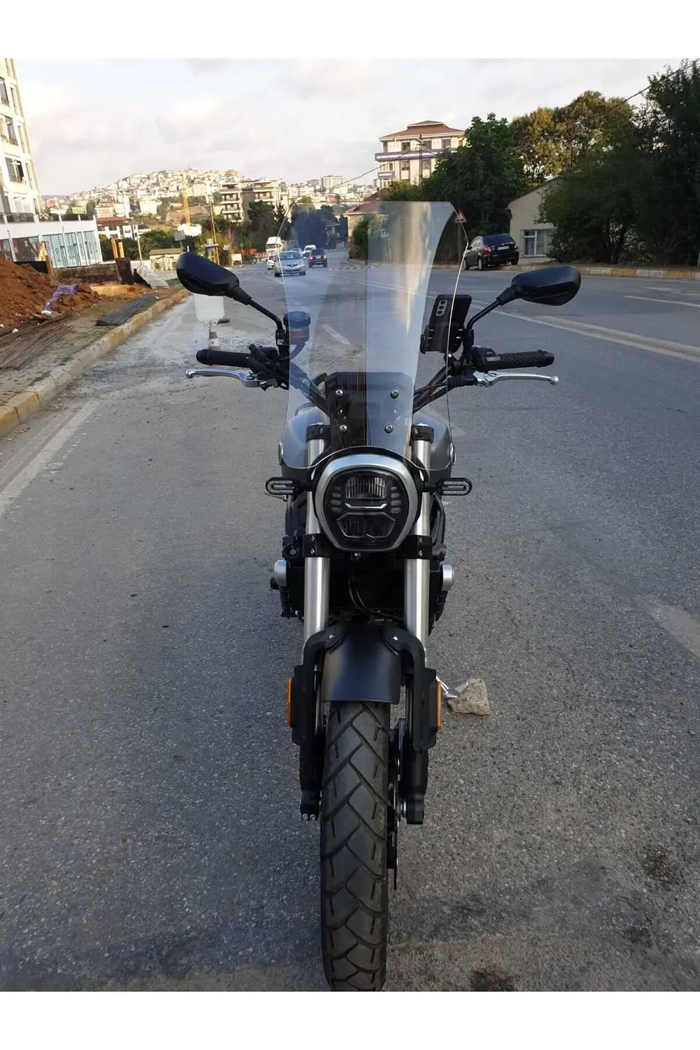 Voge ACX 525 Ön cam 2023 2024 Model'dir 58cm Şeffaf Renkli 4mm Uz