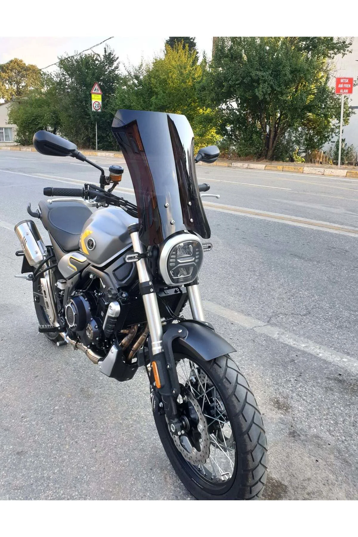 Voge ACX 525 Ön Cam 2023-2026 Model 58cm Siyah Renkli 4mm