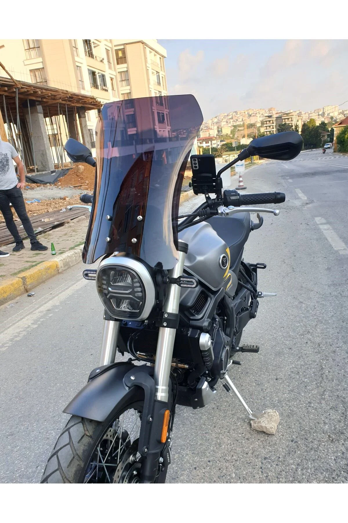 Voge ACX 525 Ön Cam 2023-2026 Model 58cm Siyah Renkli 4mm