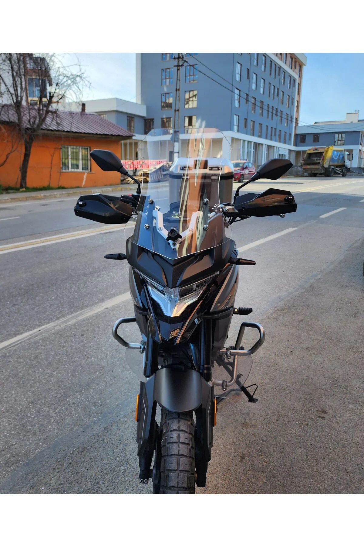 Voge DS 500 Ön Cam 2021-2026 Model 55cm Şeffaf Renkli 4mm