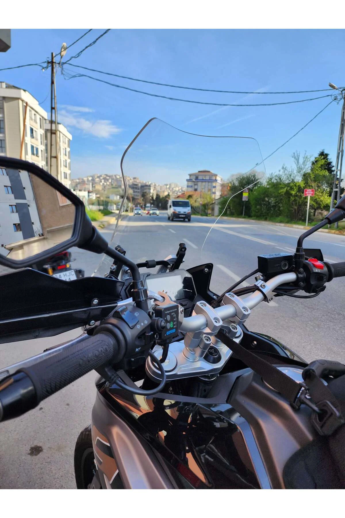 Voge DS 500 Ön Cam 2021-2026 Model 55cm Şeffaf Renkli 4mm